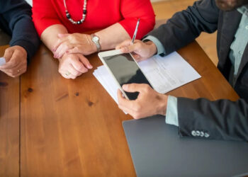 How To Select The Best Roofing Company