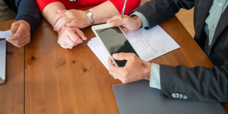 How To Select The Best Roofing Company