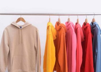 7 Best Colors For Hoodies