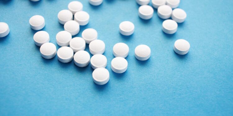 Azor (Amlodipine and Olmesartan): The Basics, Dosage, Side Effects, and Others
