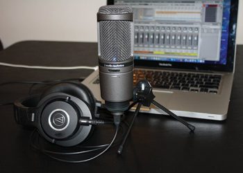 How To Connect Multiple Microphones To A Computer